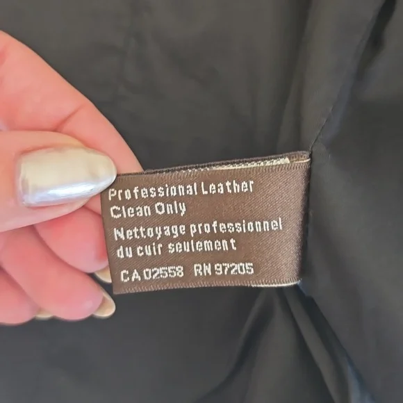 Cropped leather jacket - Picture 6 of 15